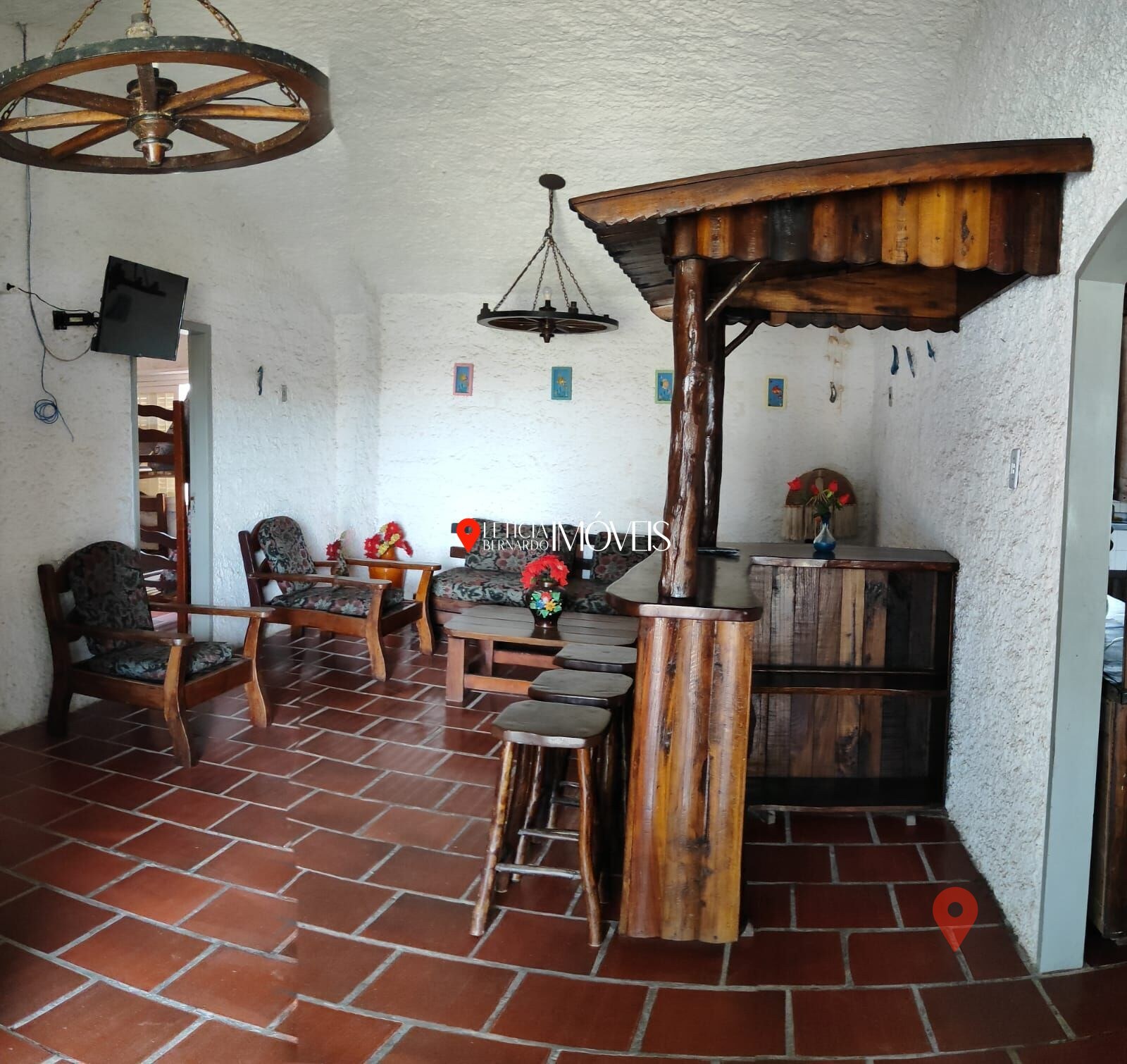 Casa Rústica com Pé Direito Alto à Venda em Balneário Pinhal — foto 6