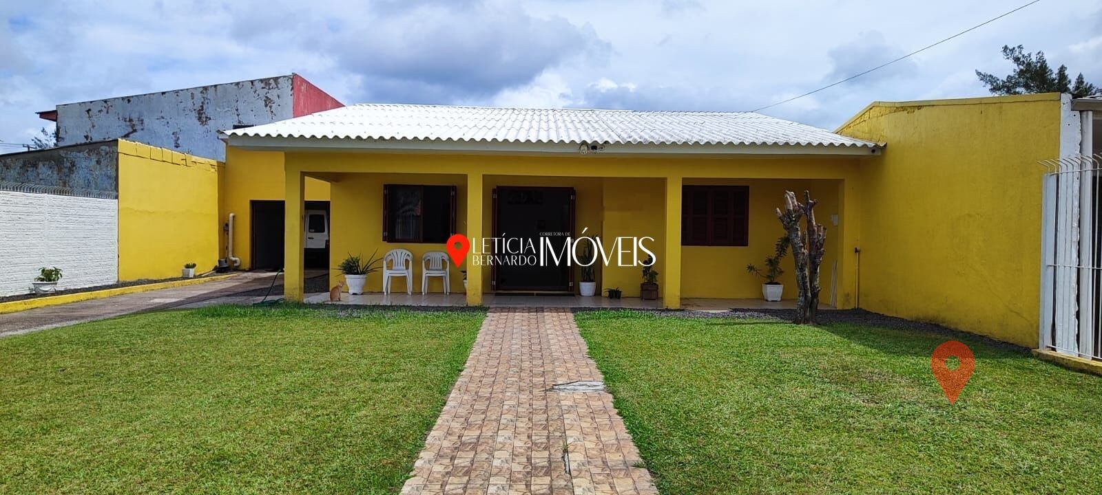 Casa espaçosa e aconchegante à venda no Centro de Balneário Pinhal! — foto 1