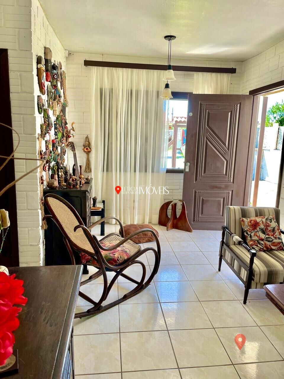 Casa à venda - com 720 m² – Espaço e Conforto para sua Família! Balneário Pinhal — foto 2