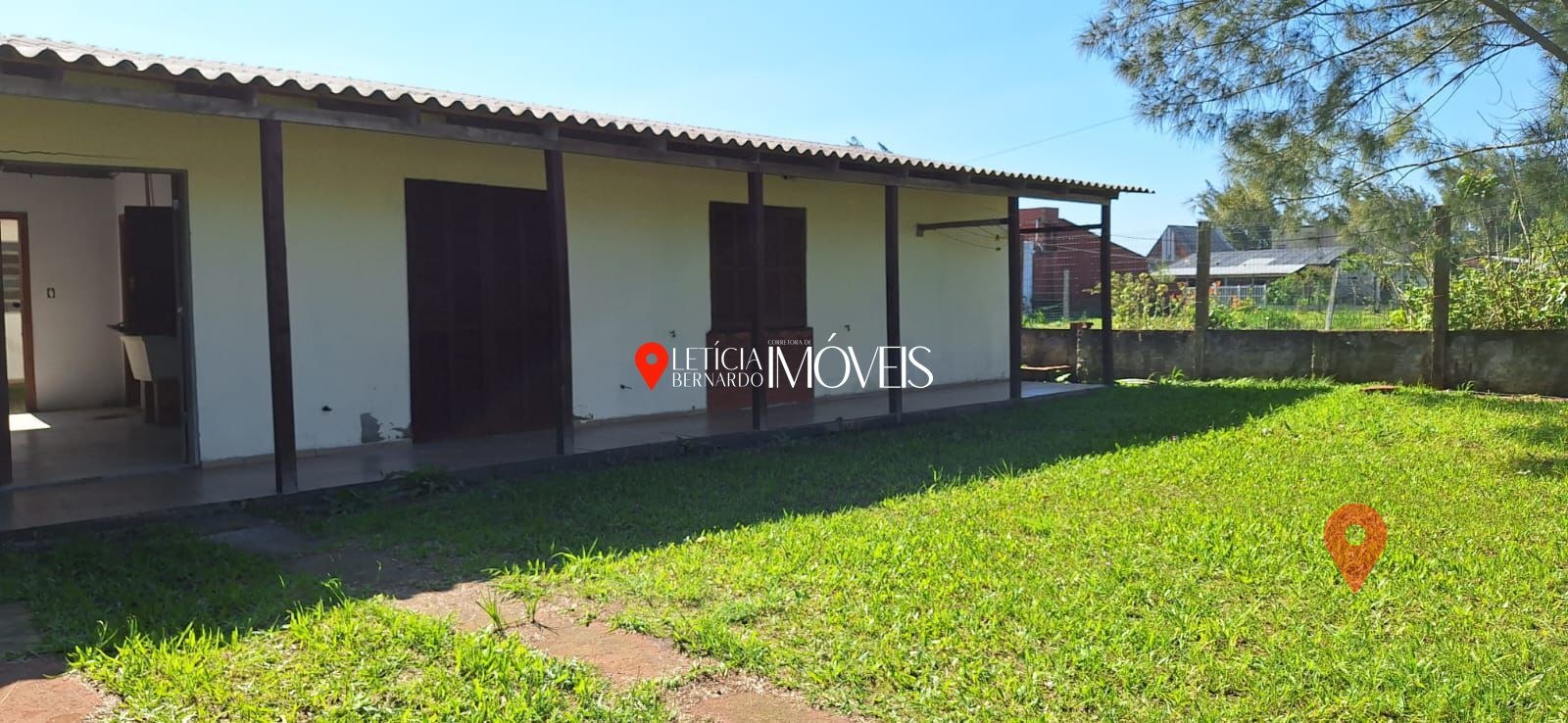 CASA COM 3 KITNETS À VENDA – BALNEÁRIO PINHAL R$ 155.000,00 — foto 1