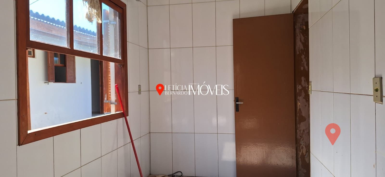CASA COM 3 KITNETS À VENDA – BALNEÁRIO PINHAL R$ 155.000,00 — foto 6