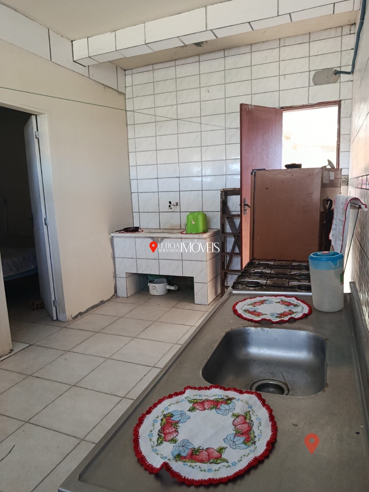 SOBRADO COM PONTO COMERCIAL EM FUNCIONAMENTO – R$ 216.000,00 — foto 16