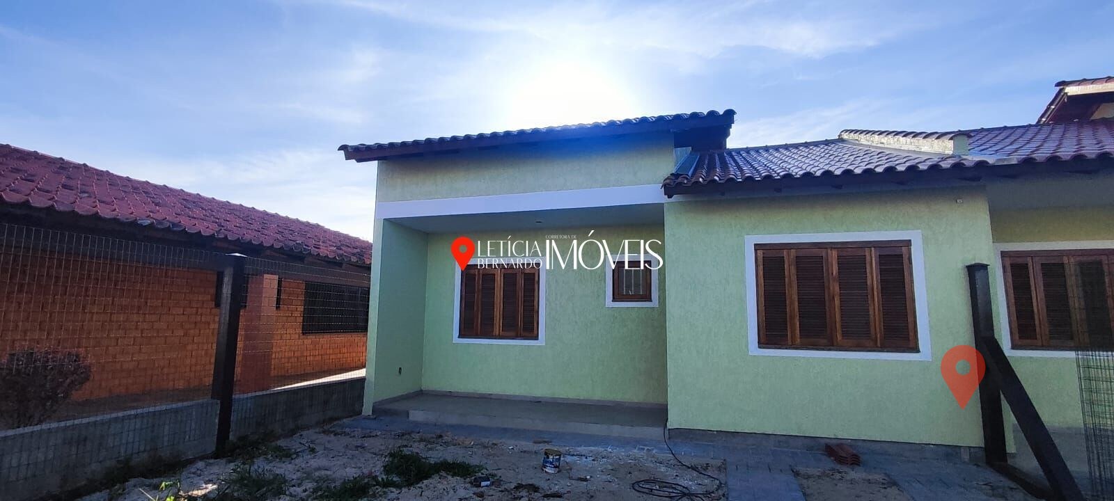 Casa à venda no bairro Centro em Balneário Pinhal/RS — foto 2