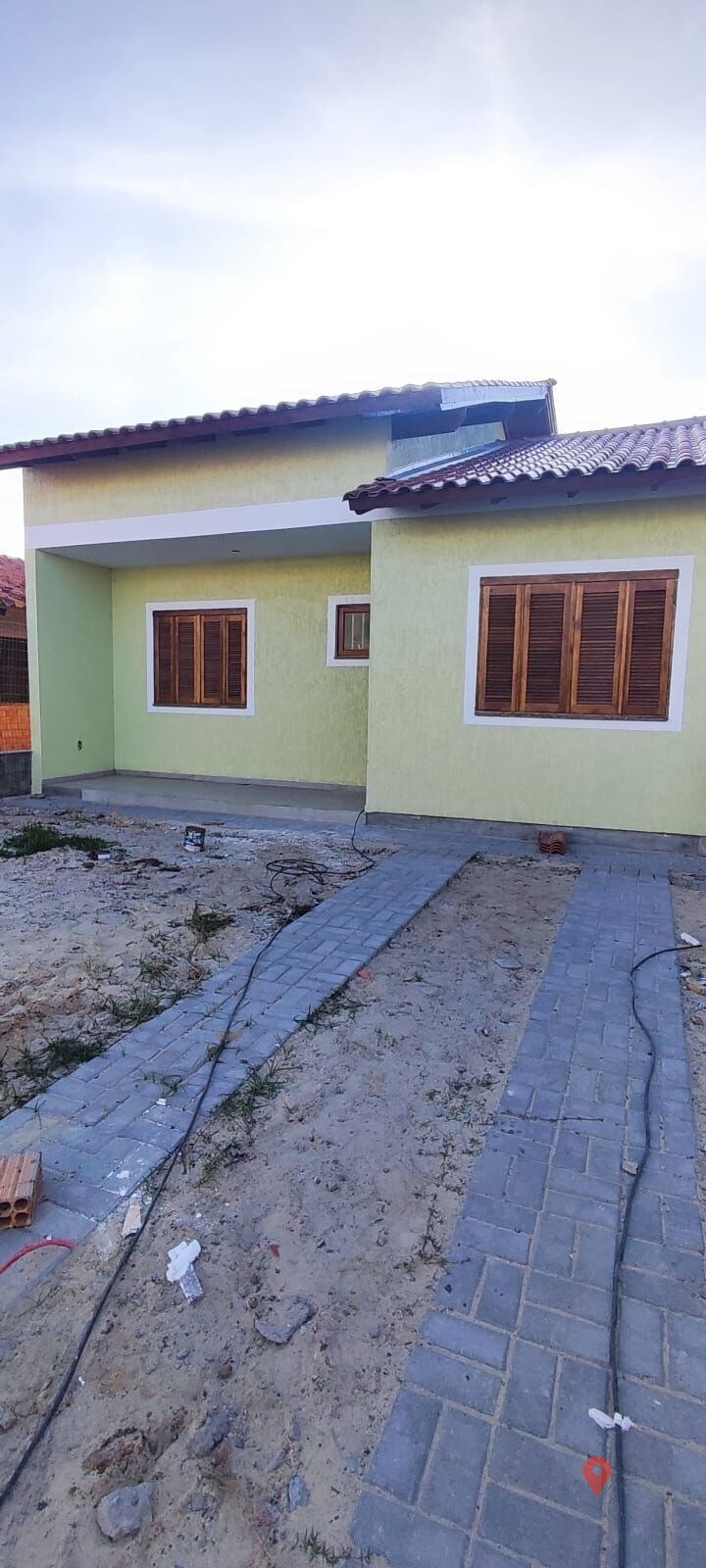 Casa à venda no bairro Centro em Balneário Pinhal/RS — foto 2