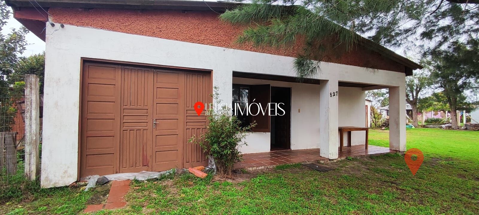 CASA DE ESQUINA EM BALNEÁRIO PINHAL -R$ 190.000,00 — foto 1