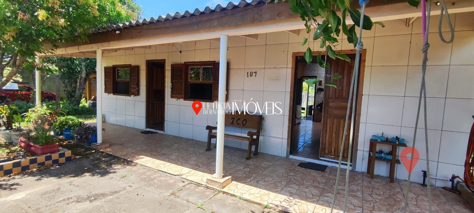 CASA ESPAÇOSA À VENDA NA FIGUEIRINHA - 5 QUARTOS – BALNEÁRIO PINHAL/RS — foto 1